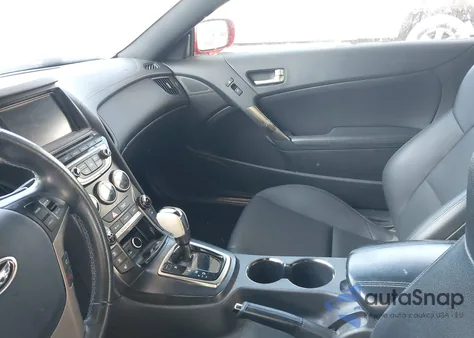 2013 Hyundai Genesis 3.8 Track z USA, uszkodzony, nr VIN KMHHU6KJ2DU081268